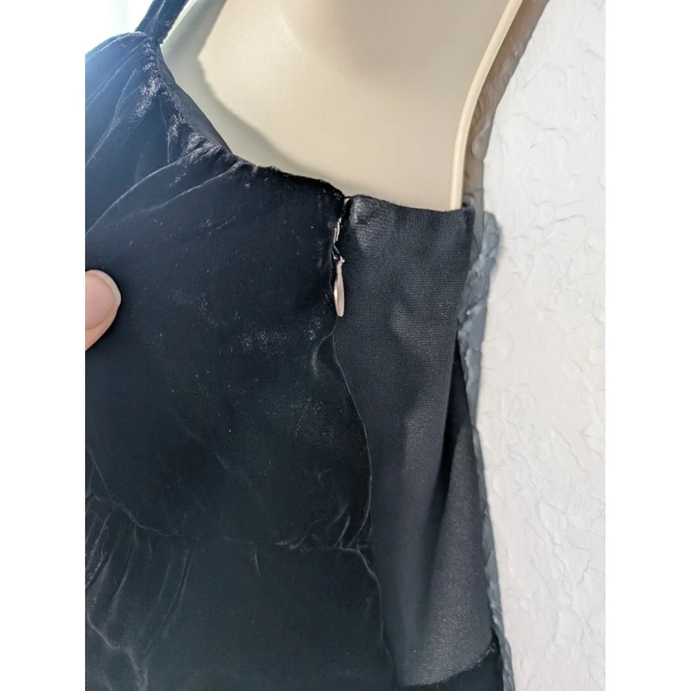 Express Velvet Cocktail Dress Women 10 Black Surplice V-Neck Ruffle Mini Party